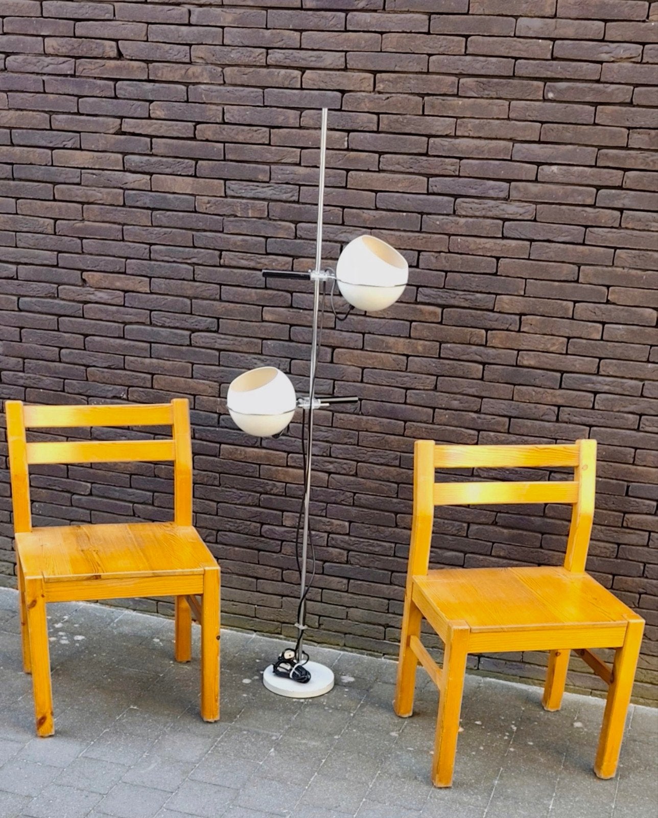 KS Stoelen en Gepo lamp, Ophalen