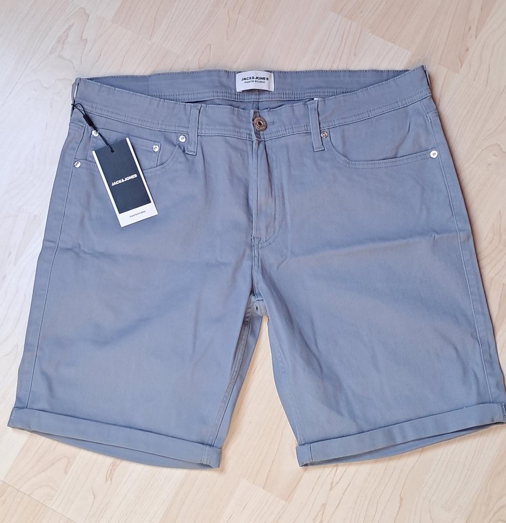 Nieuwe short Jack & Jones maat large., Kleding | Heren, Broeken en Pantalons, Maat 52/54 (L), Nieuw, Jack&Jones, Ophalen of Verzenden