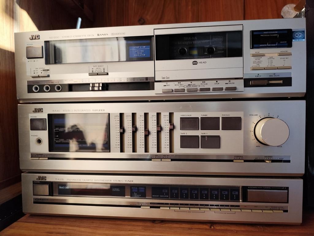 Vintage JVC Hi-Fi Set (A-X40 / KD-D50 / T-X22L), Enlèvement, Deck cassettes ou Lecteur-enregistreur de cassettes, JVC