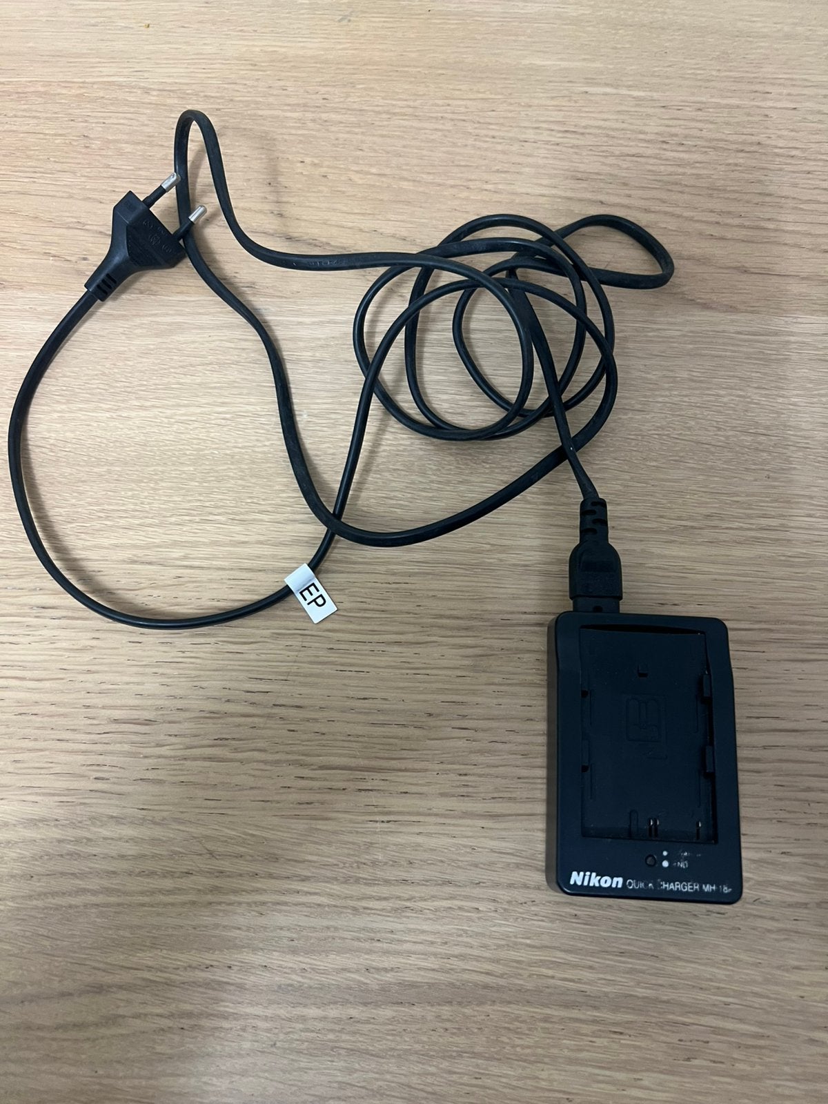 Chargeur batterie Nikon, Audio, Tv en Foto, Opladers, Ophalen, Gebruikt