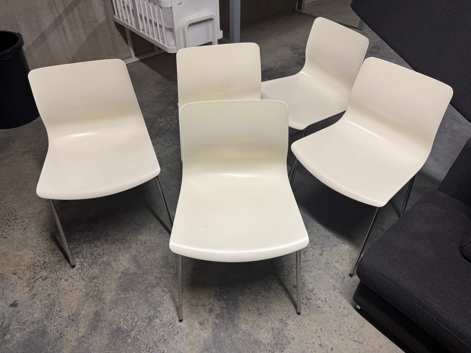 Gratis: 6 witte stoelen ikea, Huis en Inrichting, Stoelen, Ophalen, Gebruikt, Wit