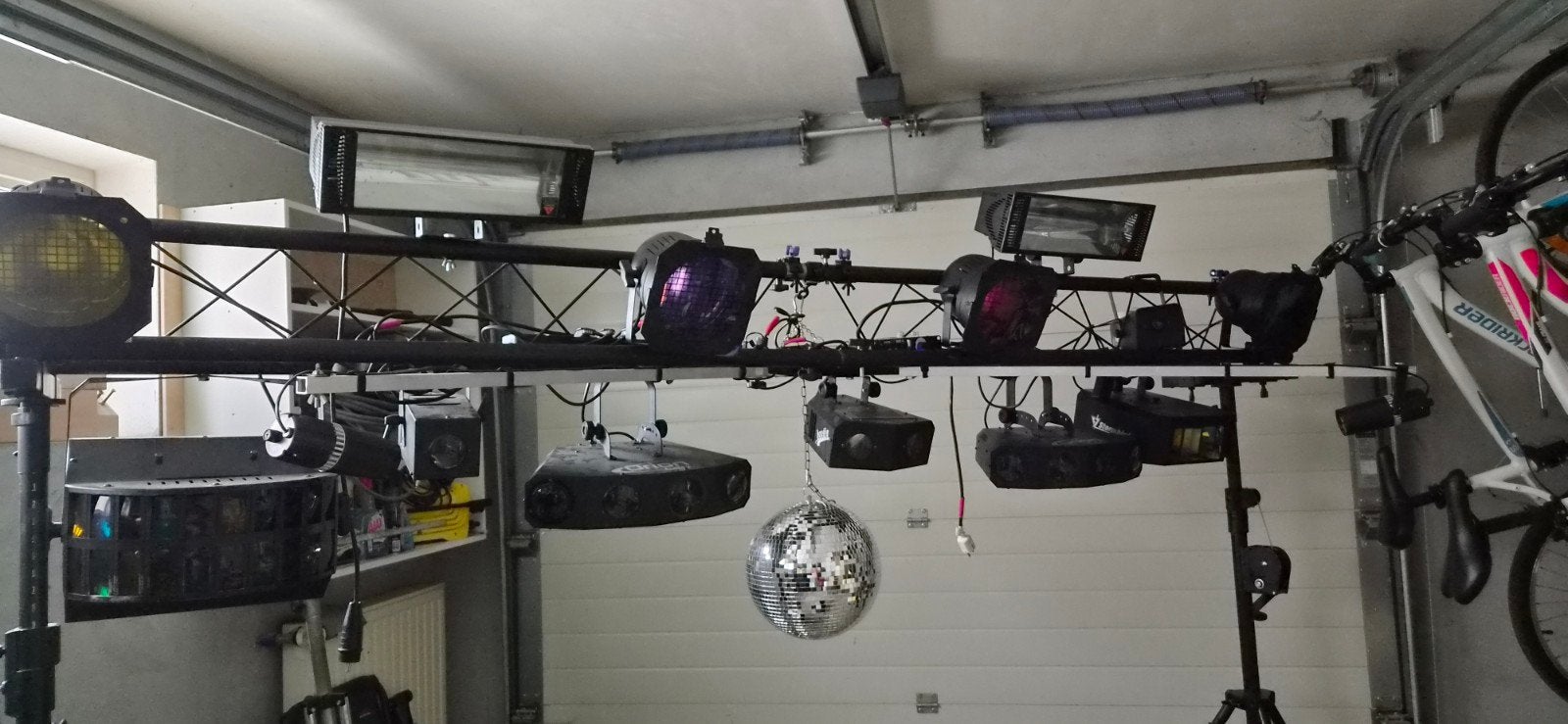 Stand light dj ., Ophalen