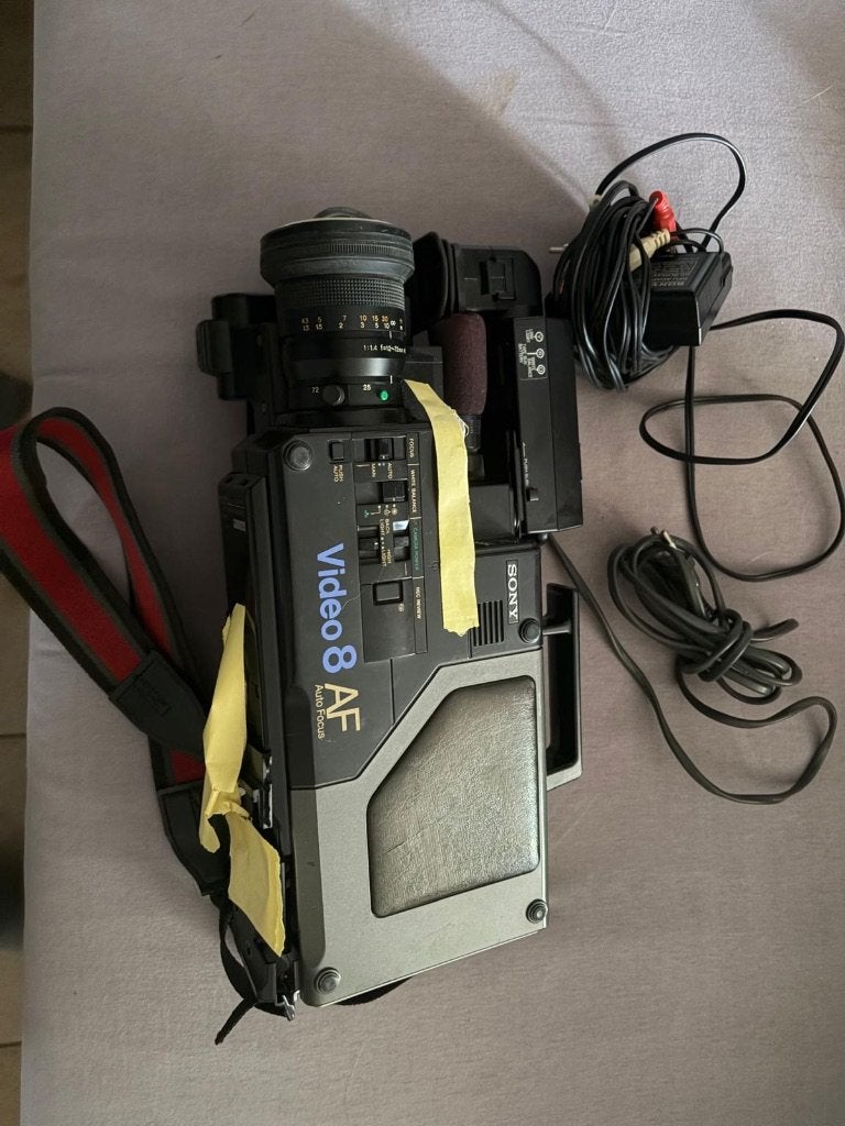 Sony Video8 AF vintage camcorder + lader/accu/accessoires, Ophalen, Camera, Sony