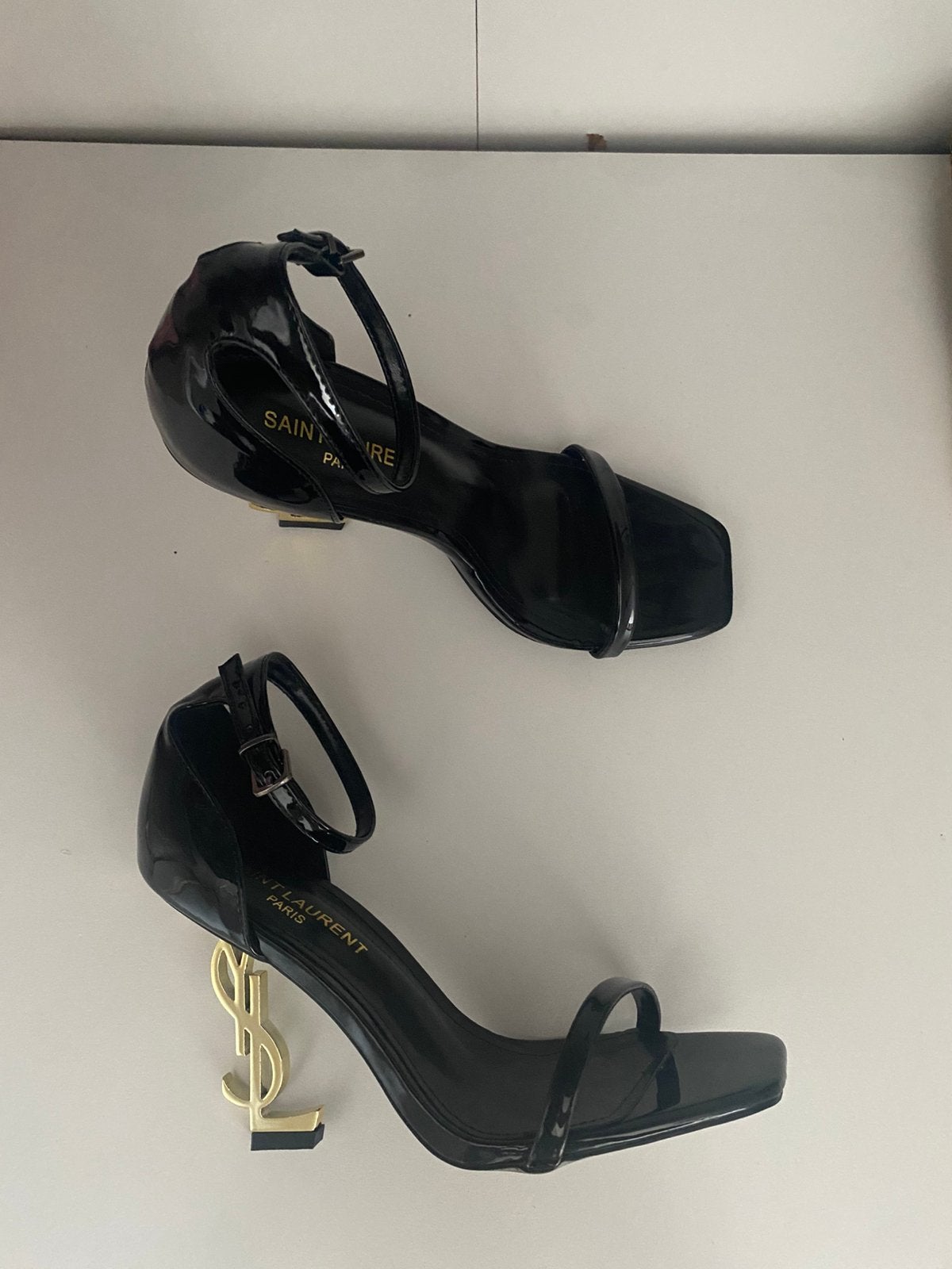 YSL Zwarte Luxe Hakken, Kleding | Dames, Ophalen of Verzenden, Zo goed als nieuw