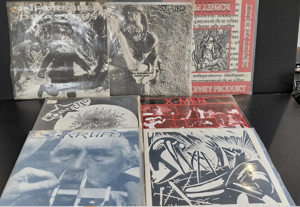 Lotje van 7 singels Hardcore / Punk, Ophalen of Verzenden, Gebruikt