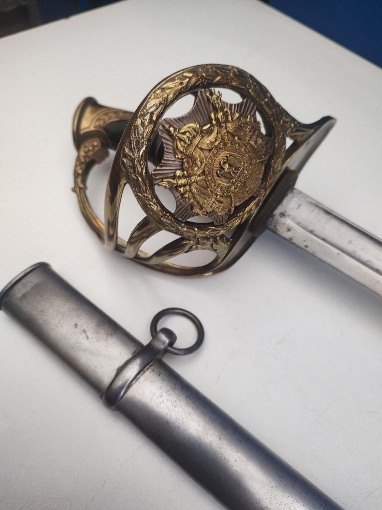 SABRE DE L'ESCADRON DES CENT-GARDES, Collections, Objets militaires | Général, Enlèvement