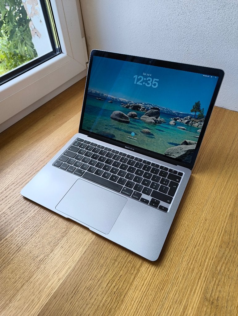 Macbook Air M1 13,3'', 8GB, 512GB, GPU 8 cœurs, gris sidéral, Enlèvement ou Envoi, 512 GB, 3 à 4 Ghz, Utilisé