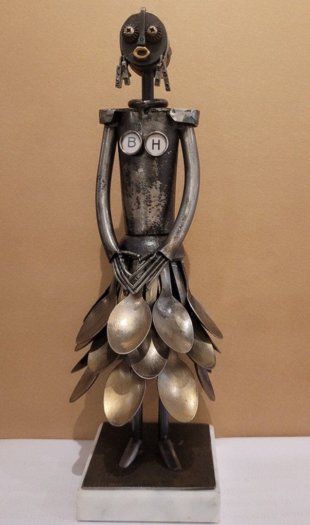 Ludo GIELS, lepelrokje 2, Antiek en Kunst, Kunst | Beelden en Houtsnijwerken, Ophalen, 20 - 50 cm, Beeld, Handgemaakt