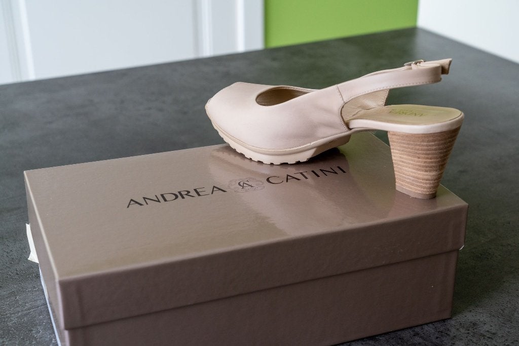 Chaussures, Andrea Catini, taille 36, NEUVES, Vêtements | Femmes, Neuf, Beige, Andrea Catini, Chaussures basses