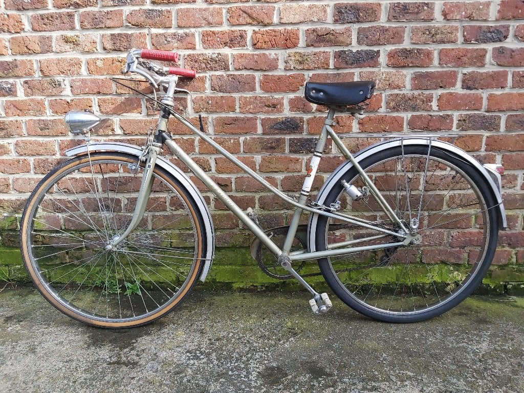 PEUGEOT Neiman Bel Ancien Vélo de Randonnée pour Femme 1957, Vélos & Vélomoteurs, Autres marques, Moins de 10 vitesses, 53 à 56 cm