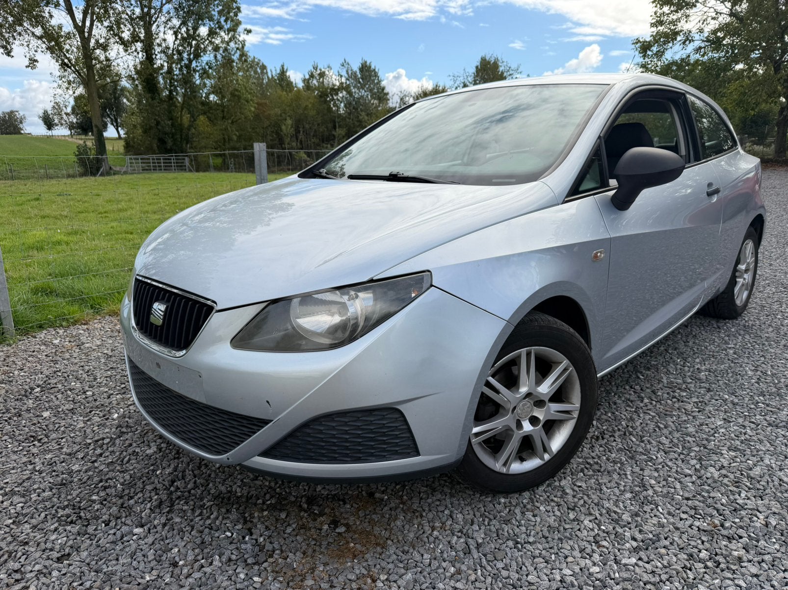 Seat ibiza 1.2 TDI 2011 180.000 km A réparer / Export, Autos, Euro 5, Achat, Entreprise, Boîte manuelle