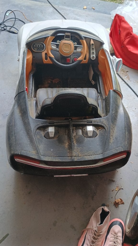 Grande voiture pour enfant, Enlèvement