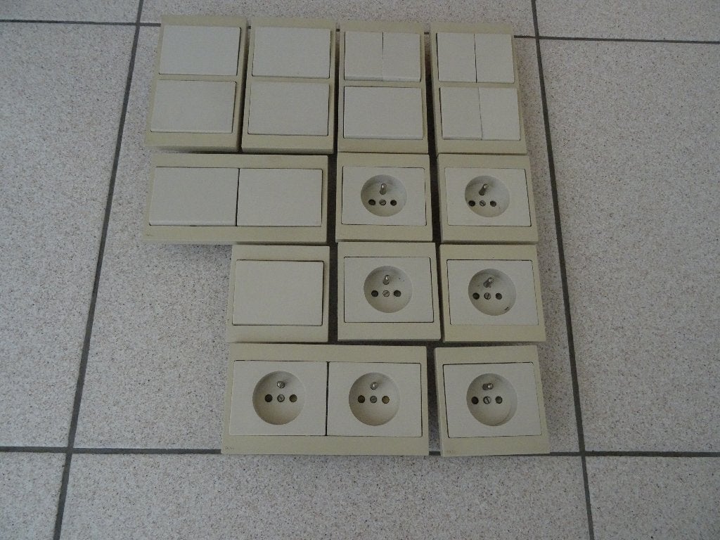 Nico schakelmateriaal, Ophalen, Gebruikt