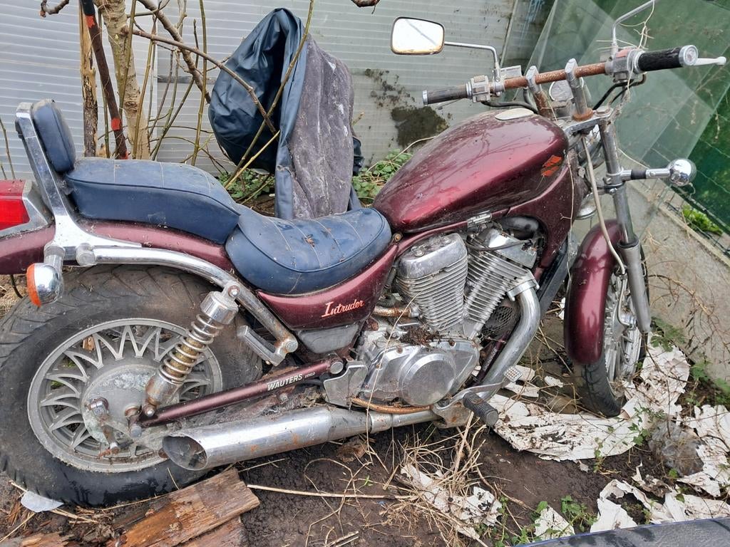 Suzuki intruder 750 USA, Ophalen