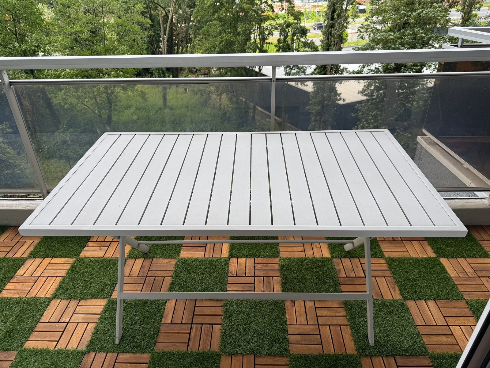 Table d'extérieur + 4 chaises gratuites, Enlèvement, Comme neuf