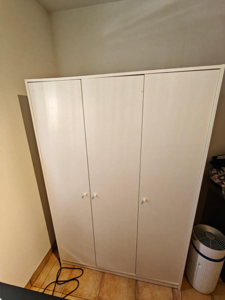 Armoire Ikea, Enlèvement