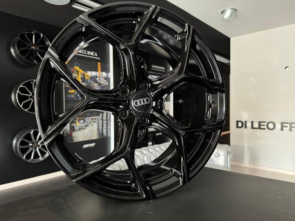 GMP Ultrivity 21 inch -glossy black-Demo 2 stuks, Autos : Pièces & Accessoires, Pneus & Jantes, Enlèvement ou Envoi, 21 pouces