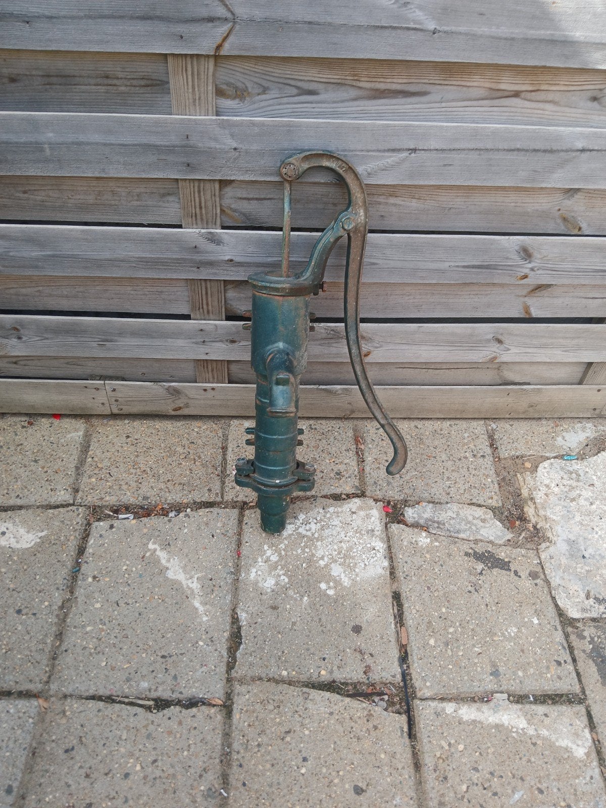 gietijzeren  waterpomp, Enlèvement