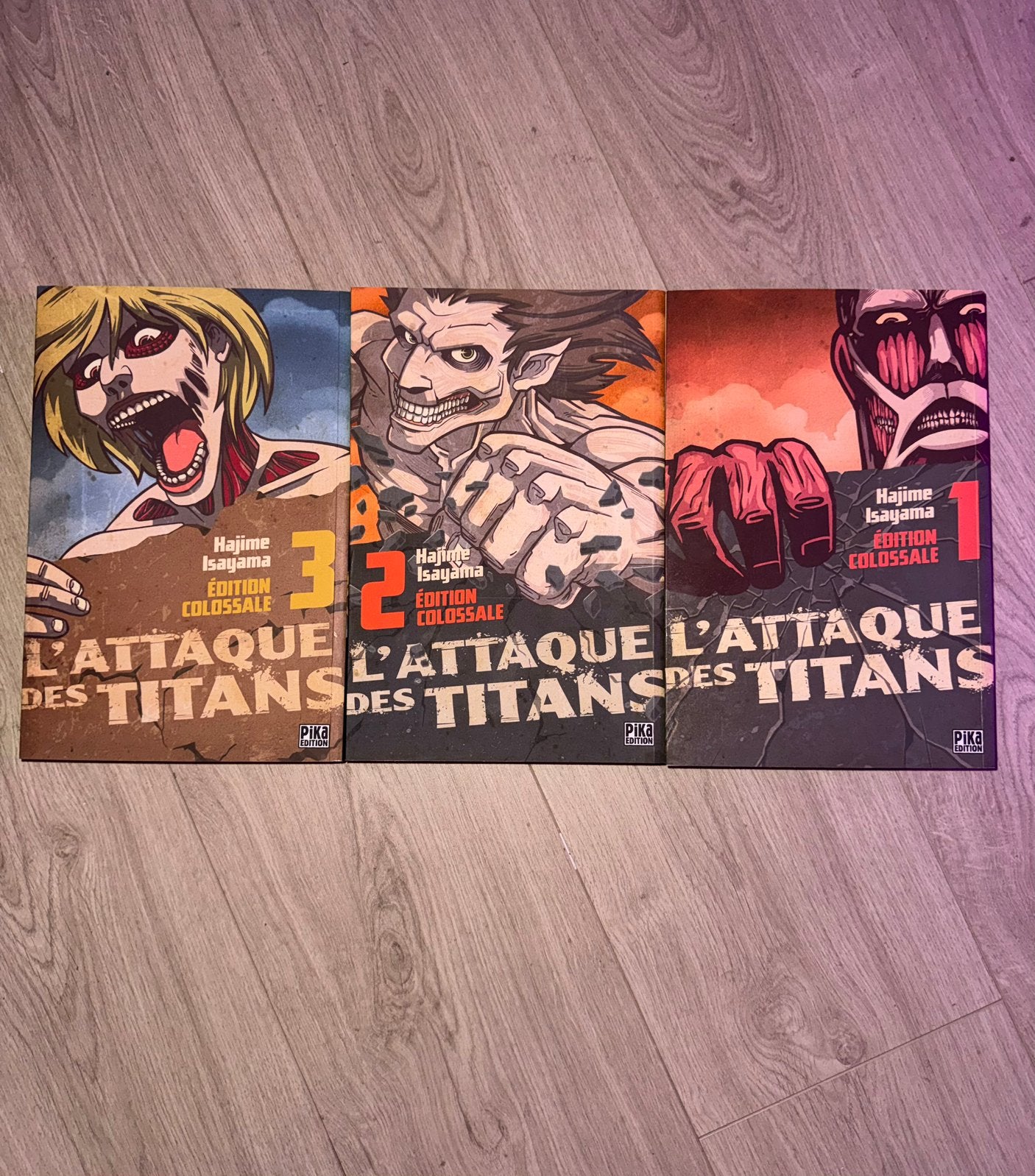 L’attaque des Titan édition colossal, Livres, Enlèvement