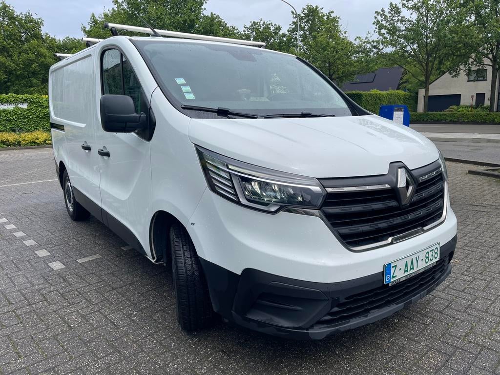 Renault Trafic 2.0 DCi 3pl. AC/Camera/Navi/Bluetooth!!!!!!, Auto's, Stof, Renault, Wit, Bedrijf