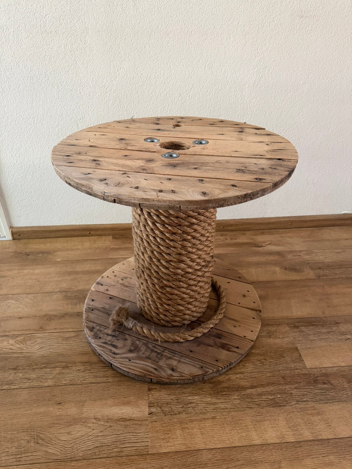 Kabelhaspel tafeltje / salontafel / bijzettafel / sidetable, Huis en Inrichting, Tafels | Bijzettafels, Ophalen, Zo goed als nieuw