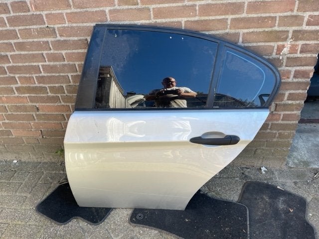 PORTE GAUCHE ARRIÈRE BMW 3 serie (E90) (12-2004/12-2011), Autos : Pièces & Accessoires, Carrosserie & Tôlerie, Arrière, Utilisé