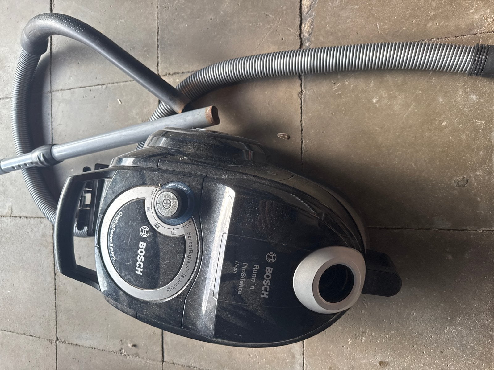 Bosch Runn'n ProSilence Zakloze Stofzuiger - Werkt perfect⁠, Elektronische apparatuur, Stofzuigers, Ophalen of Verzenden, Zo goed als nieuw