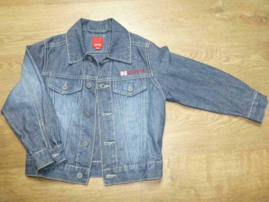 jeans jas van Esprit maat 104 - 110, Gebruikt, Jongen of Meisje, Ophalen of Verzenden, Esprit