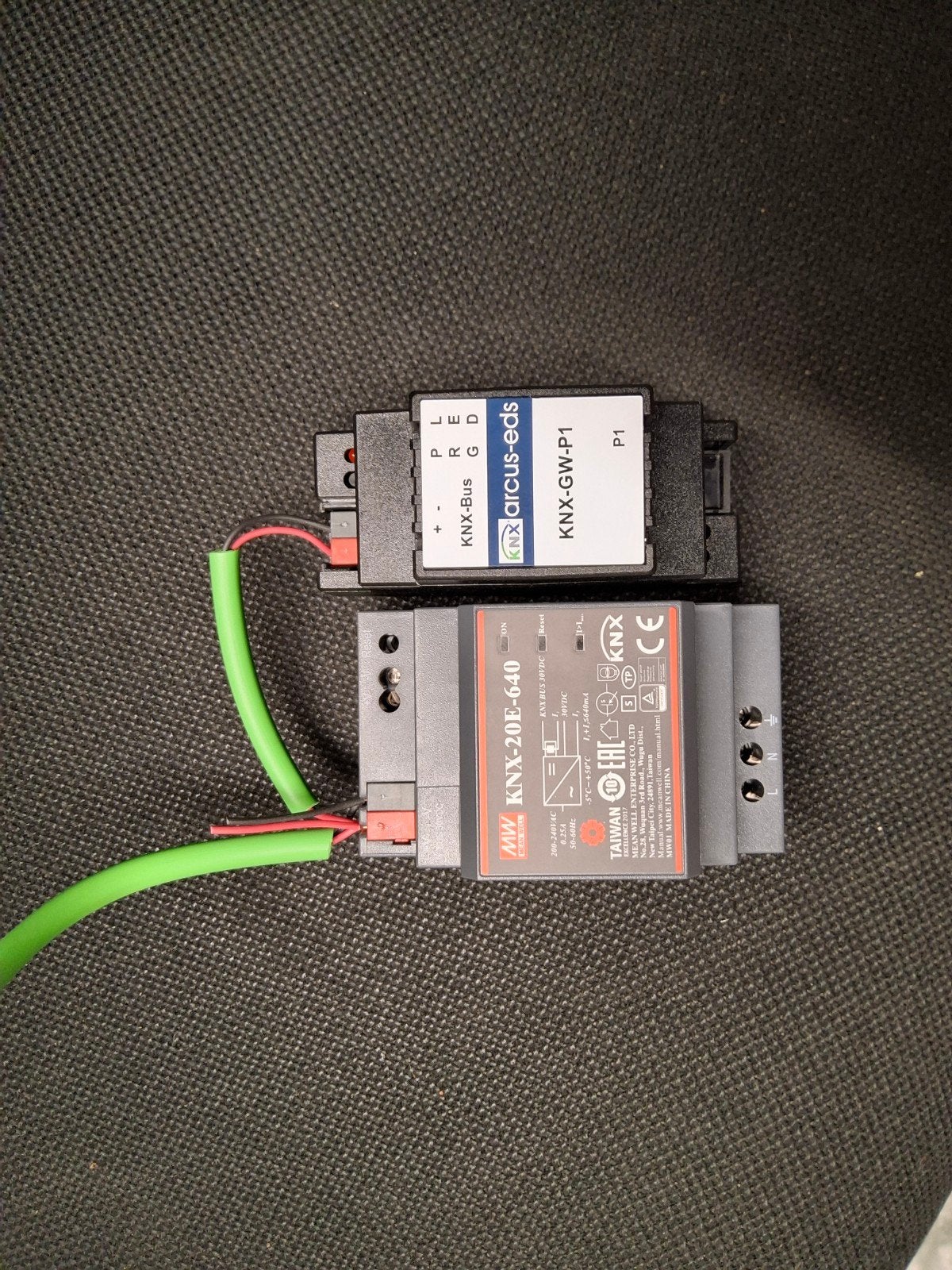 matériau KNX, Enlèvement