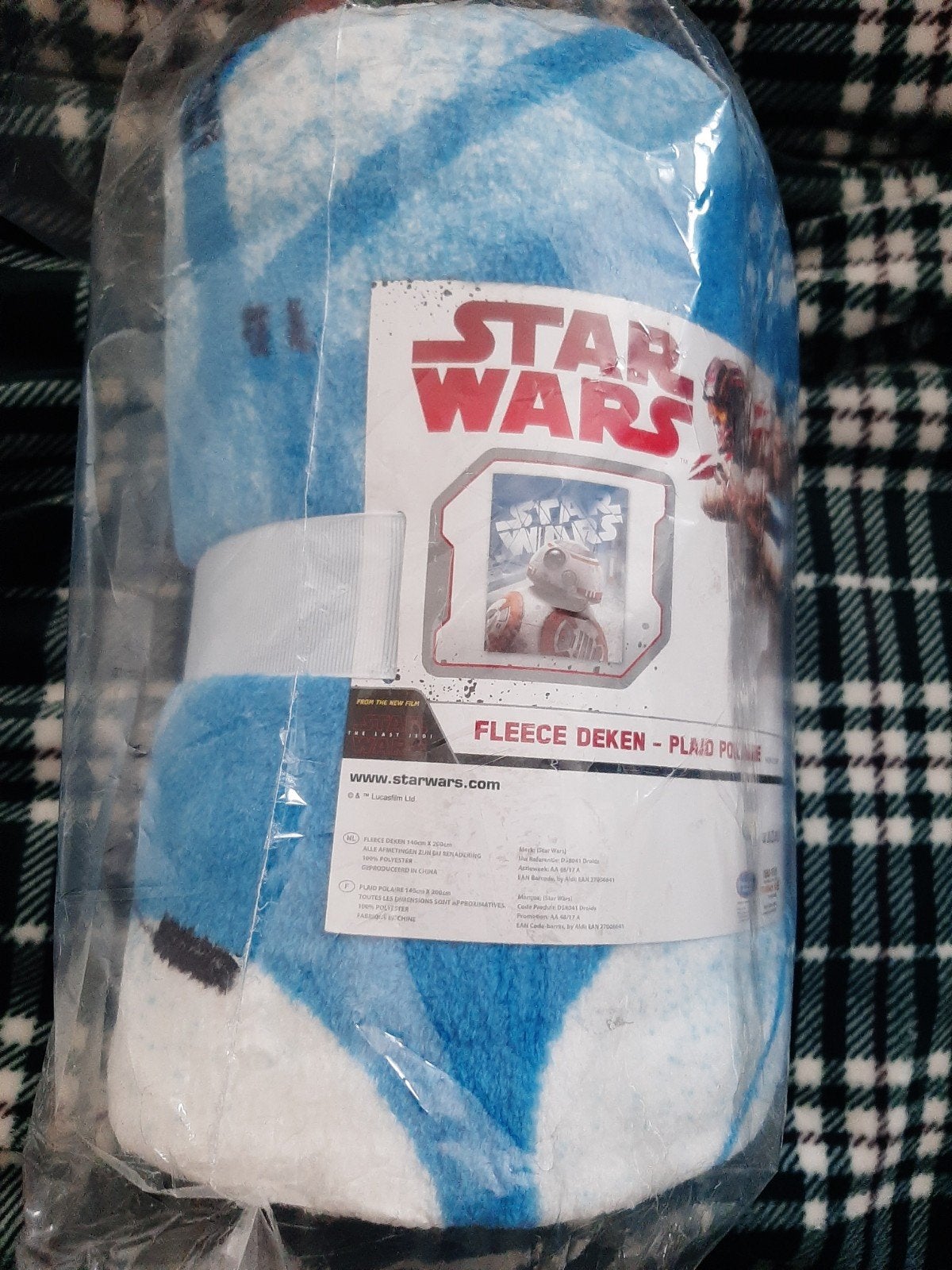 plaid polaire star wars neuf, Maison & Meubles, Accessoires pour la Maison | Plaids & Couvertures, Enlèvement, Neuf, Polaire, Plaid