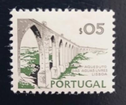 New stamp from Portugal - bridge, Timbres & Monnaies, Timbres | Surinam, Envoi