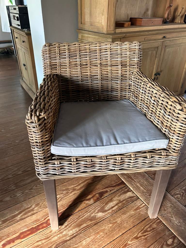 4 Landelijke stoelen voor binnen of overdekt terras., Ophalen, Zo goed als nieuw