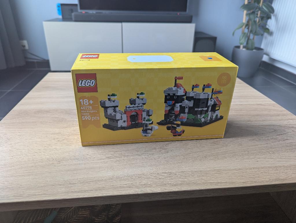 LEGO Mini Knight's Castle - limited edition (40776), Nieuw, Ophalen of Verzenden, Castle, Complete set