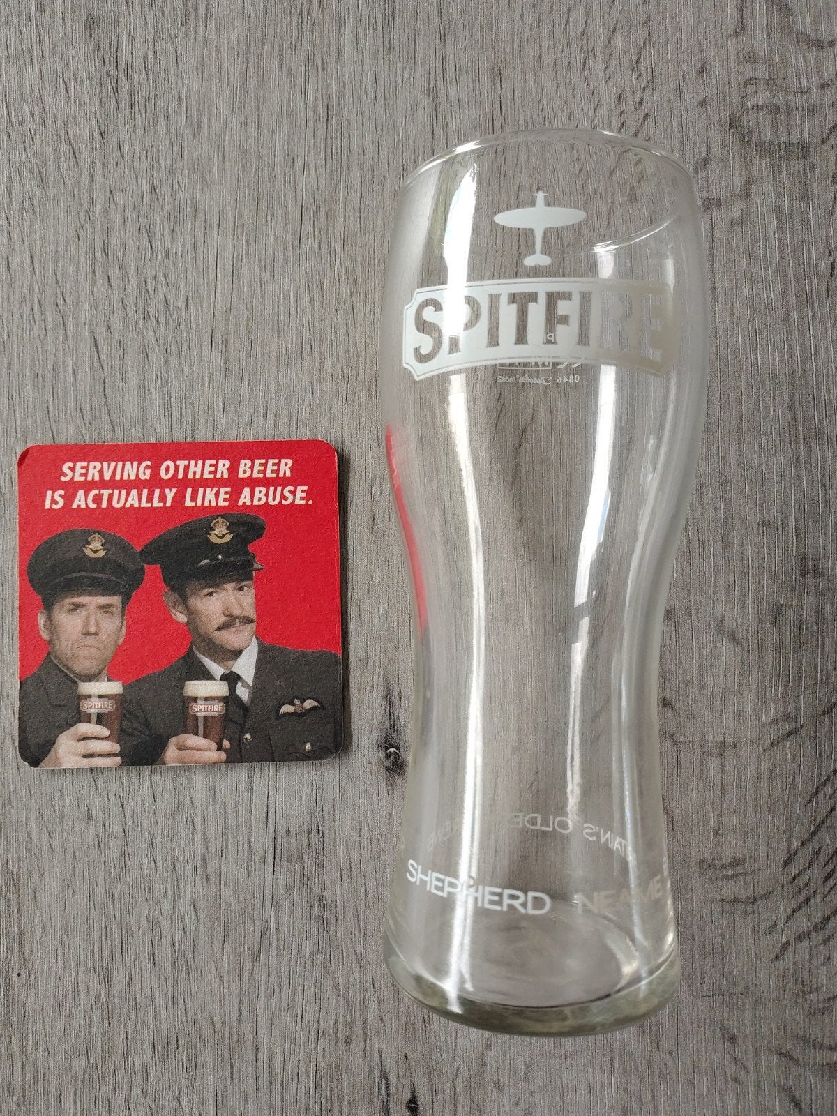 Bierglas Spitfire+ kaartje, Ophalen of Verzenden, Bierglas