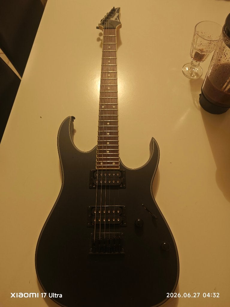 Ibanez RG421ex et carte son externe presonus, Musique & Instruments, Enlèvement, Comme neuf, Ibanez, Avec ampli