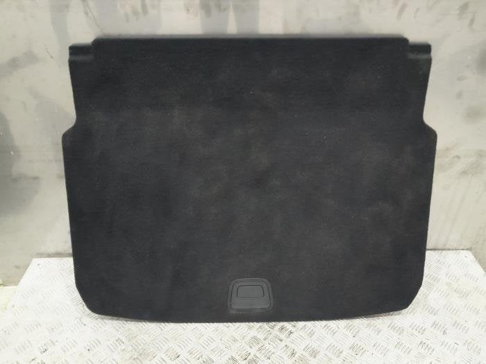 Coffre tapis d'un Mercedes A-Klasse, 3 mois de garantie, Utilisé, -, -