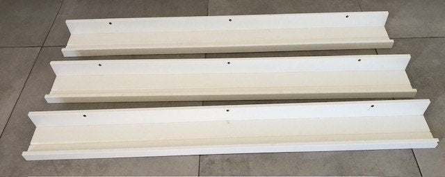 3 witte wandplanken IKEA (115 x 12 cm): 15 euro/3 stuks, Huis en Inrichting, Woonaccessoires | Wandplanken en Boekenplanken, Ophalen