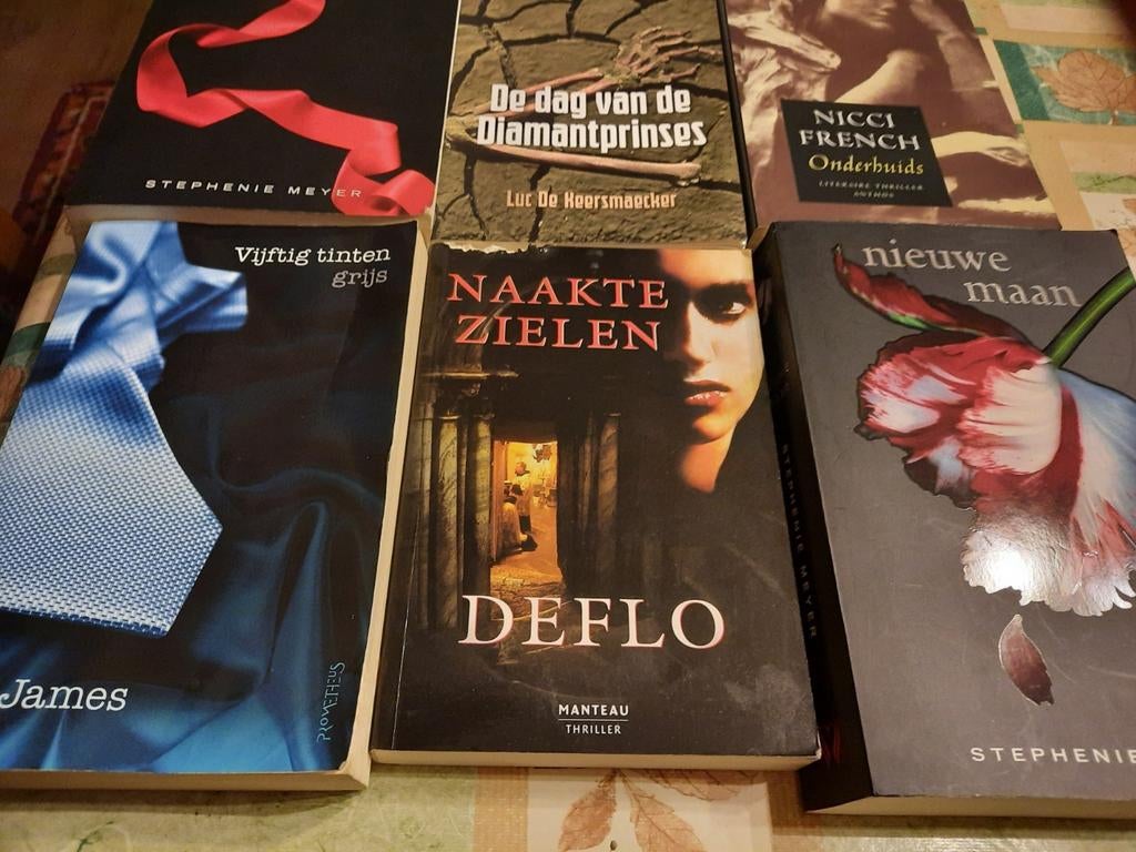 Aspe.onschuld.zwarte engel.sluipschutter.deflo en, Boeken, Thrillers, Ophalen