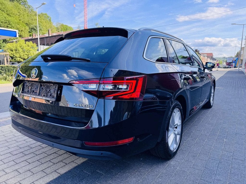 Skoda Superb Superb SW 2.0 CR TDi Ambition DSG, Autos, Skoda, Commande vocale, Achat, Entreprise, 1968 cm³