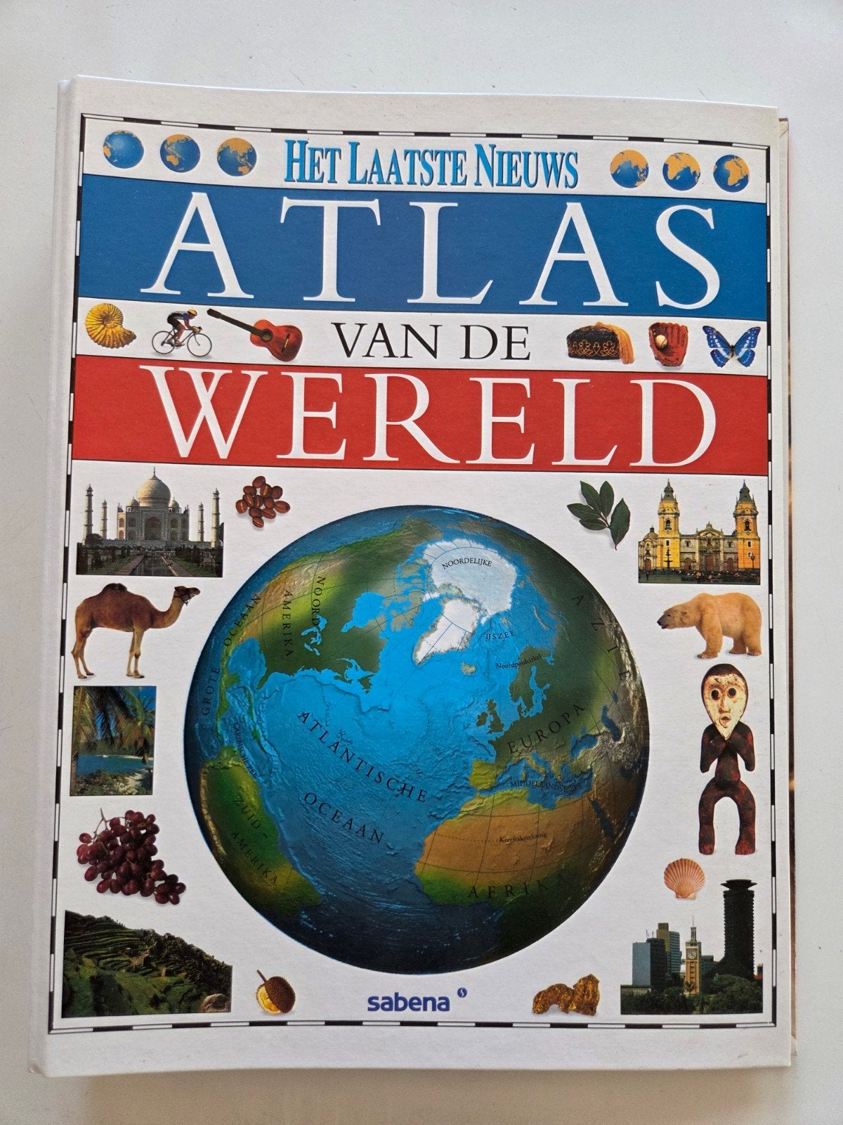 Atlas van de Wereld, Boeken, Atlassen en Landkaarten, Ophalen of Verzenden, Gelezen, Wereld