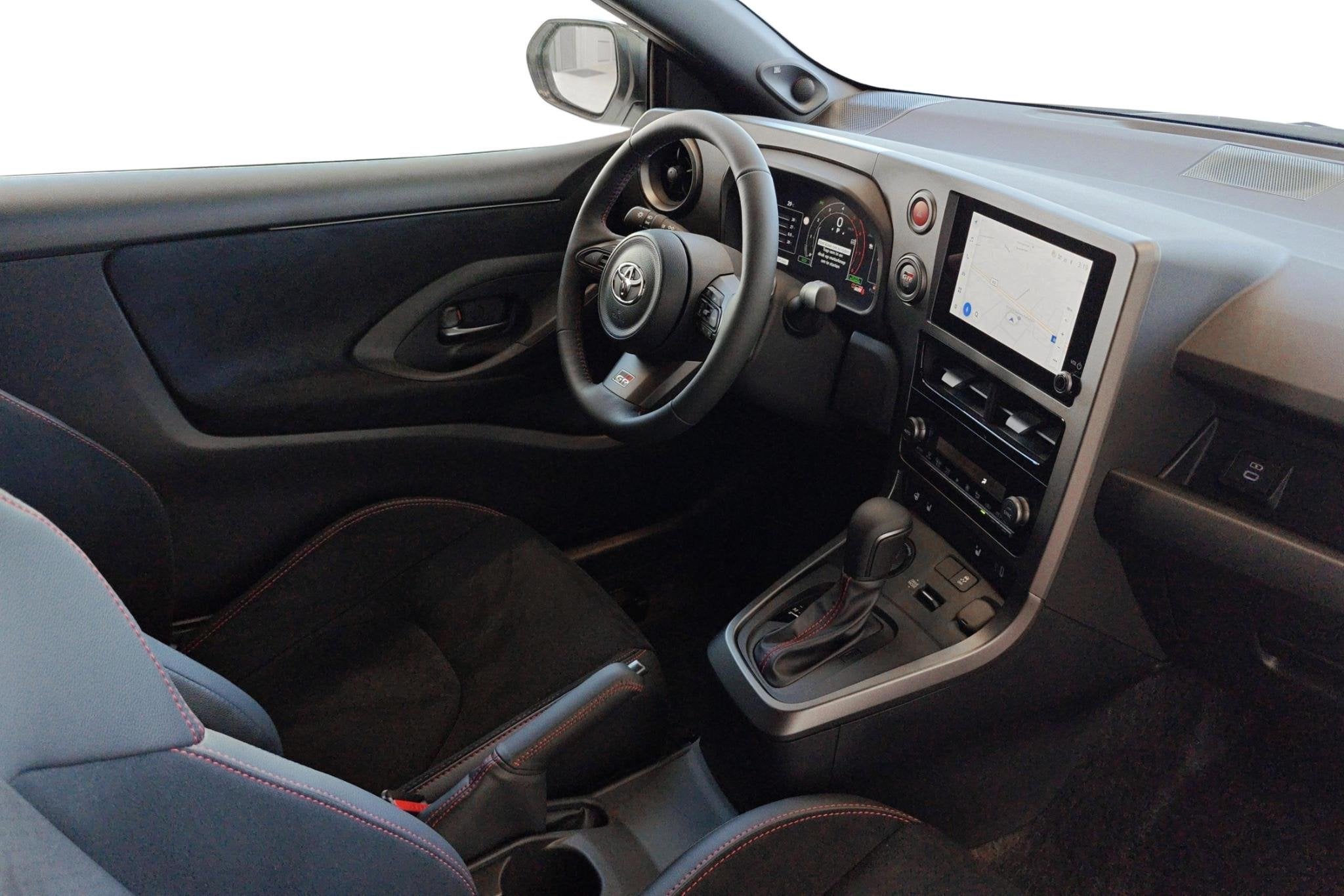 Toyota GR Yaris 1.6 Turbo Auto + Premium Pack + Forged Wheel, Autos, Neuf, Noir, 215 g/km, Automatique