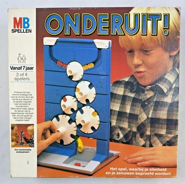 MB Onderuit Bordspel Klassieker vintage 1985 origineel spel, Een of twee spelers, Verzenden, Zo goed als nieuw, MB
