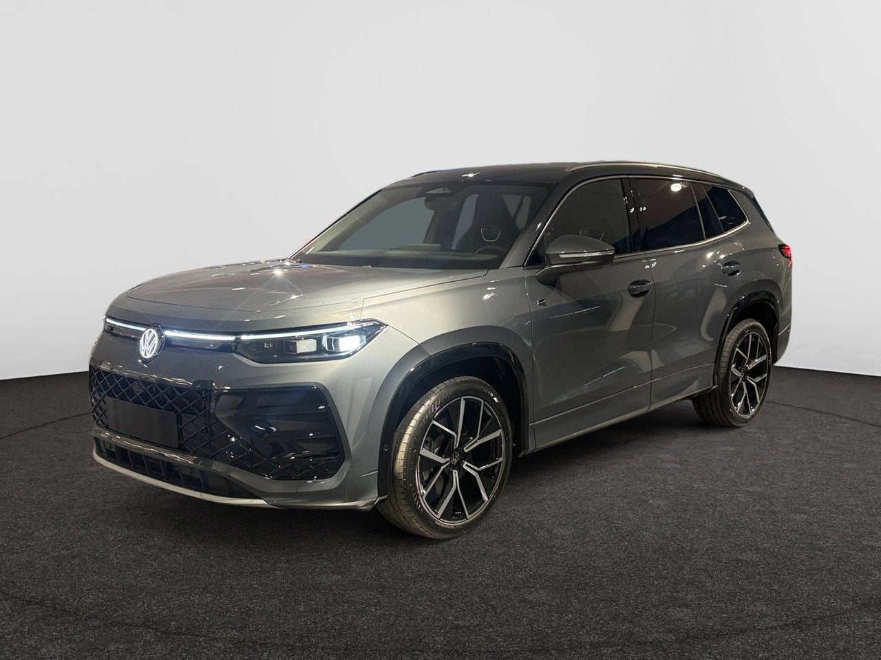 Volkswagen Tayron R-LINE 1.5 eTSI 150 PK DSG AUTOMAAT, Automaat, 151 g/km, SUV of Terreinwagen, Zilver of Grijs