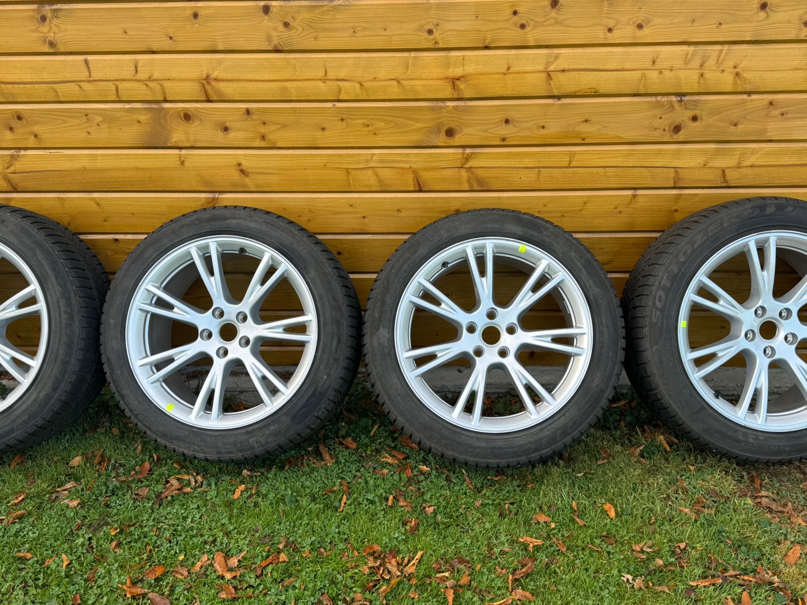 Jantes Gemini et pneus hiver tesla modèle Y., Autos : Pièces & Accessoires, Pneus et Jantes, Pneus hiver, 255 mm, Véhicule de tourisme