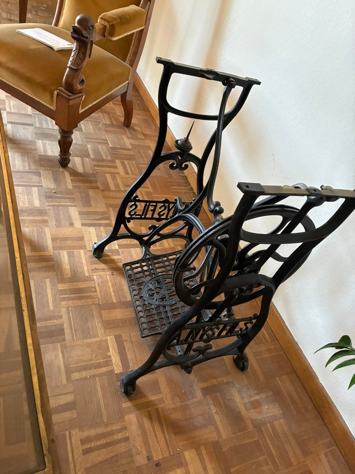 Couturiere en fer forgé, Enlèvement, Utilisé