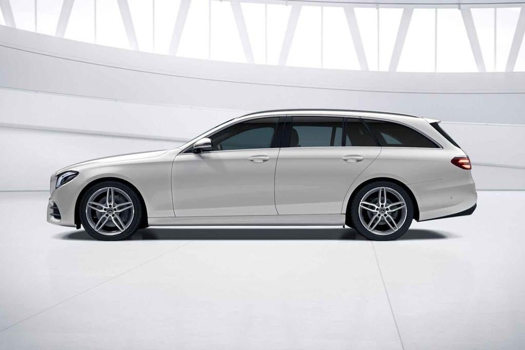 Mercedes-Benz E-Klasse Break E 200d Business Solution AMG Pa, Auto's, Mercedes-Benz, Automaat, Gebruikt, 4 cilinders, Wit