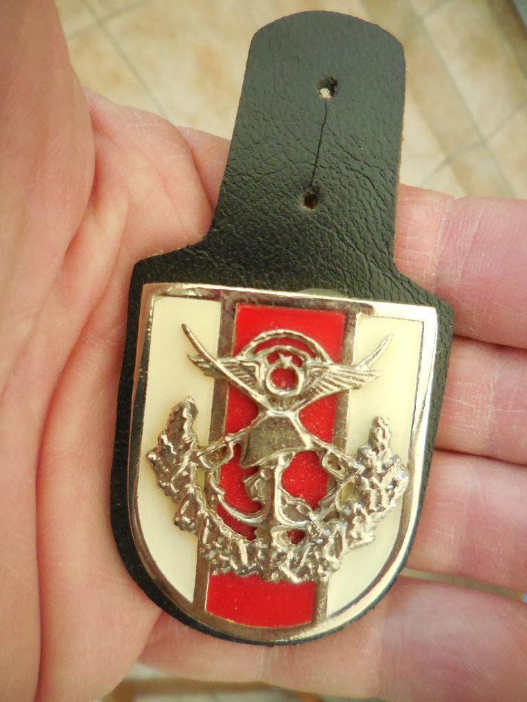 ancienne breloque militaire, Collections, Envoi