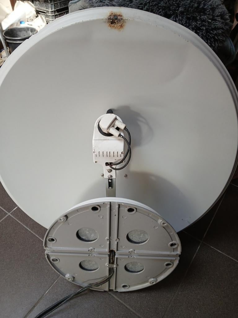 Vol automatische schotel, Ophalen, Gebruikt, (Schotel)antenne