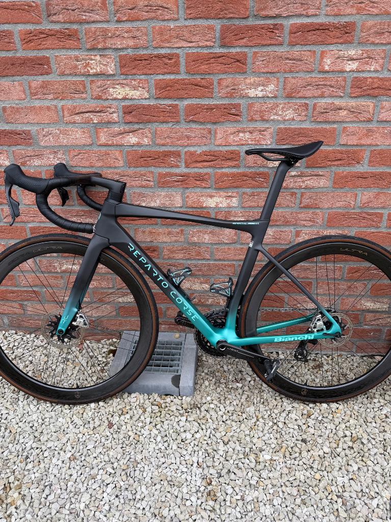 Bianchi Specialissima RC - Sram Red Ass, Fietsen en Brommers, Fietsen | Racefietsen, Zo goed als nieuw, Overige merken, Schijfrem