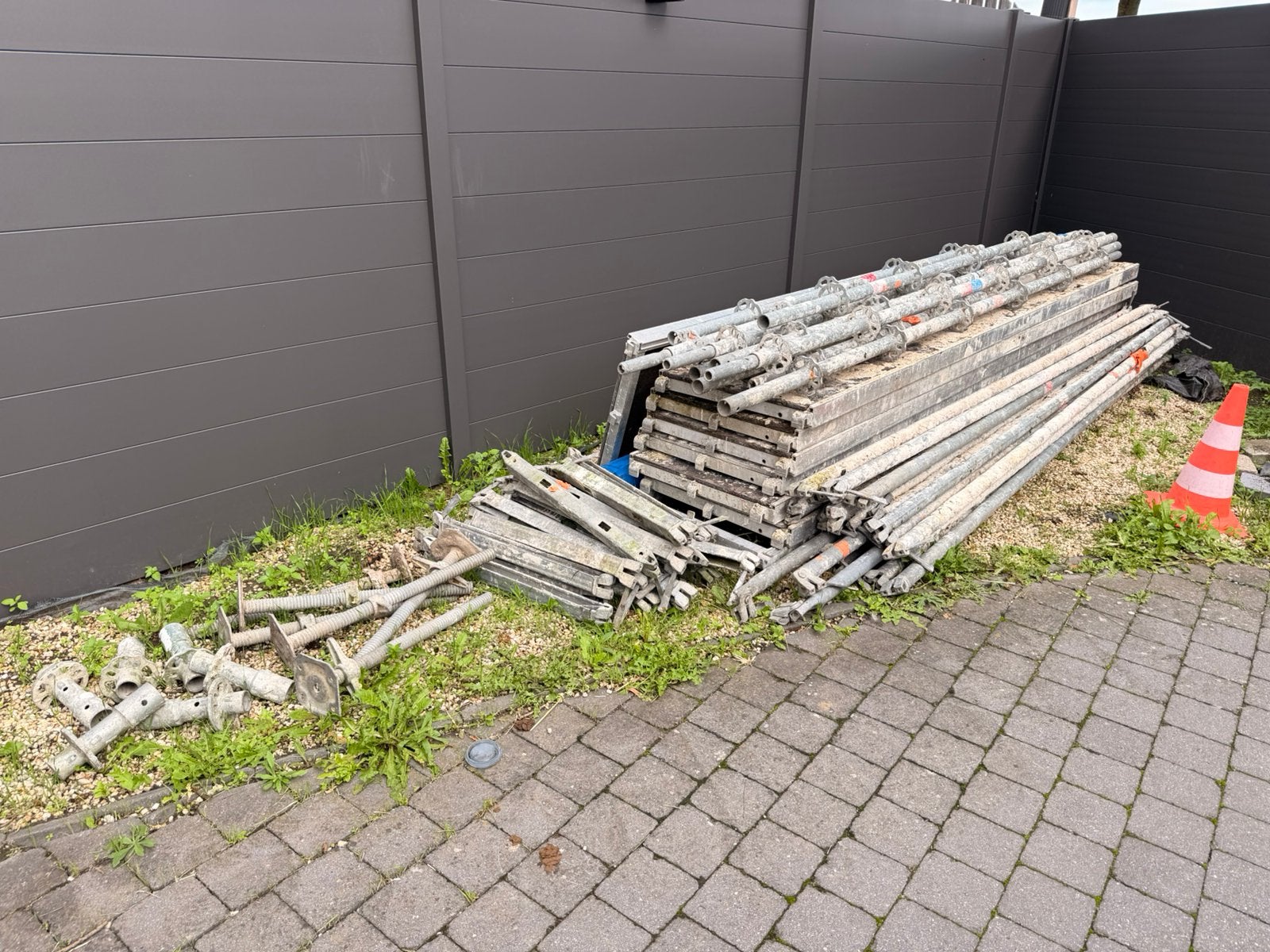 Stelling 7m op 4-5m hoogte, Doe-het-zelf en Bouw, Ophalen, Zo goed als nieuw